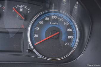 2016款风光370 1.5L手动豪华型7座