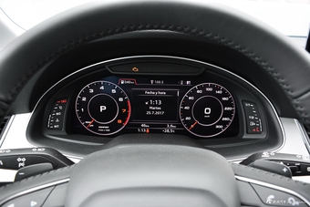 平行进口2017款奥迪Q7 3.0T 墨版