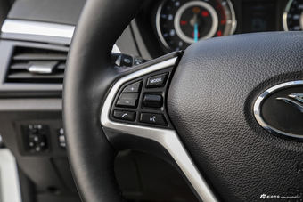 2014款V6菱仕1.5T手动智控版