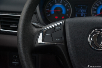 2018款风光330S 1.5L手动舒适型DK15