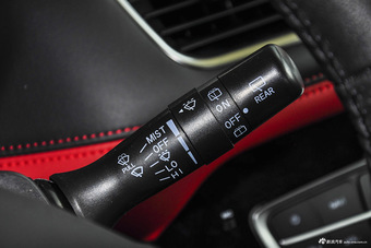 2016款哈弗H1 1.5L手动舒适型蓝标改款 钛白