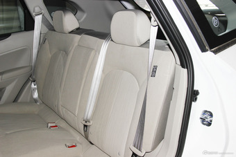 2016款启辰T70 1.6L手动睿行版