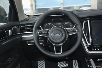 2018款众泰T800 2.0T自动尊享智联型7座