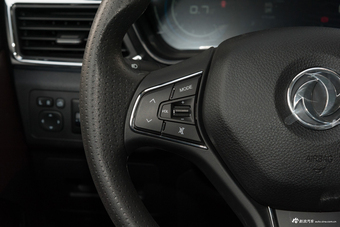 2018款风光S370 1.5L自动豪华型7座