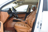 2017款众泰SR9 2.0T手动极致之心版