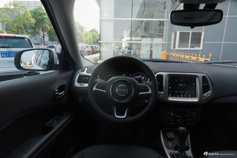 2017款指南者1.4T自动 200T家享版