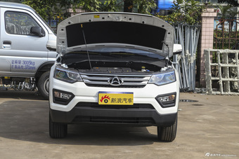 2016款长安CX70 1.6L手动豪华型