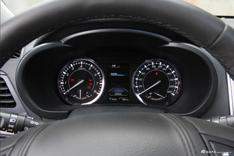 2017款长安CS95 2.0T自动四驱智驭版 