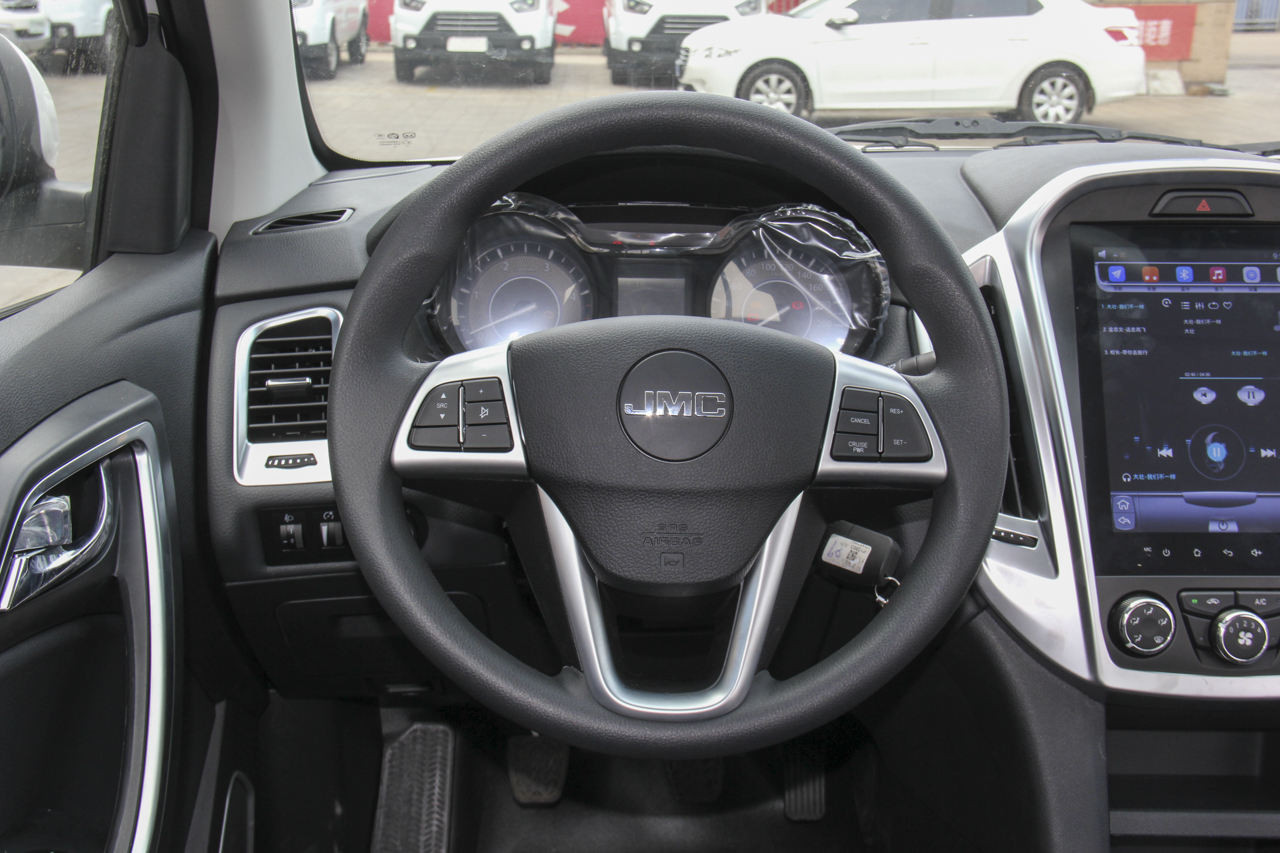 2017款域虎7 2.4T手动柴油两驱豪华版JX4D24A5L