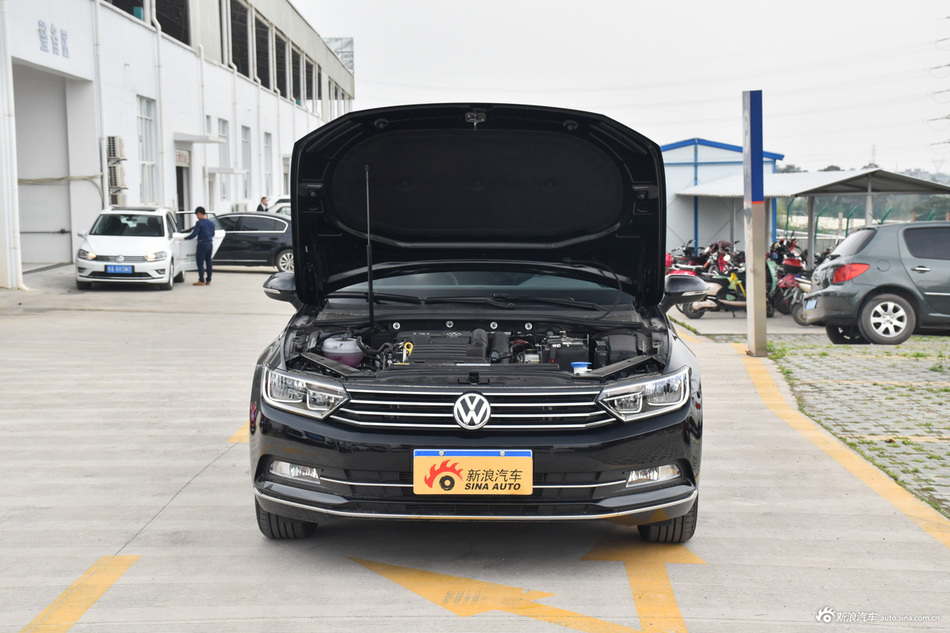 2018款迈腾1.4T自动280TSI DSG越享型