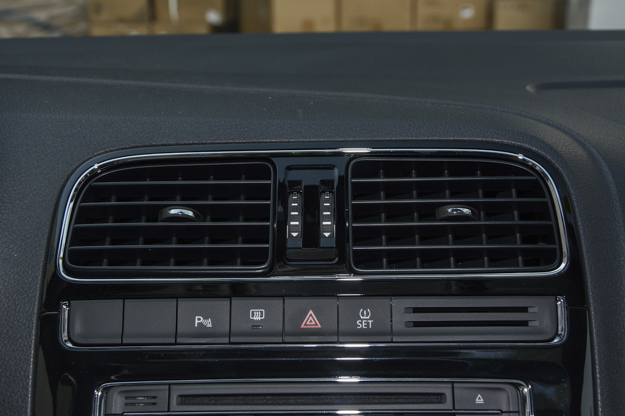 2016款POLO 1.6L自动豪华型