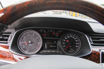 2016款东风A9 1.8T自动尊贵型