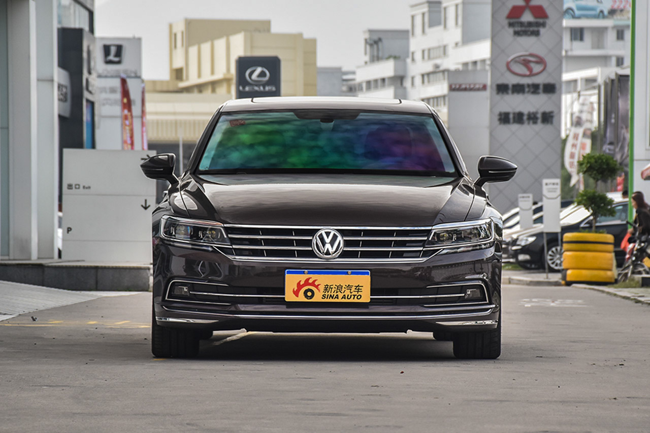 2016款辉昂2.0T两驱御尊豪华版380TSI