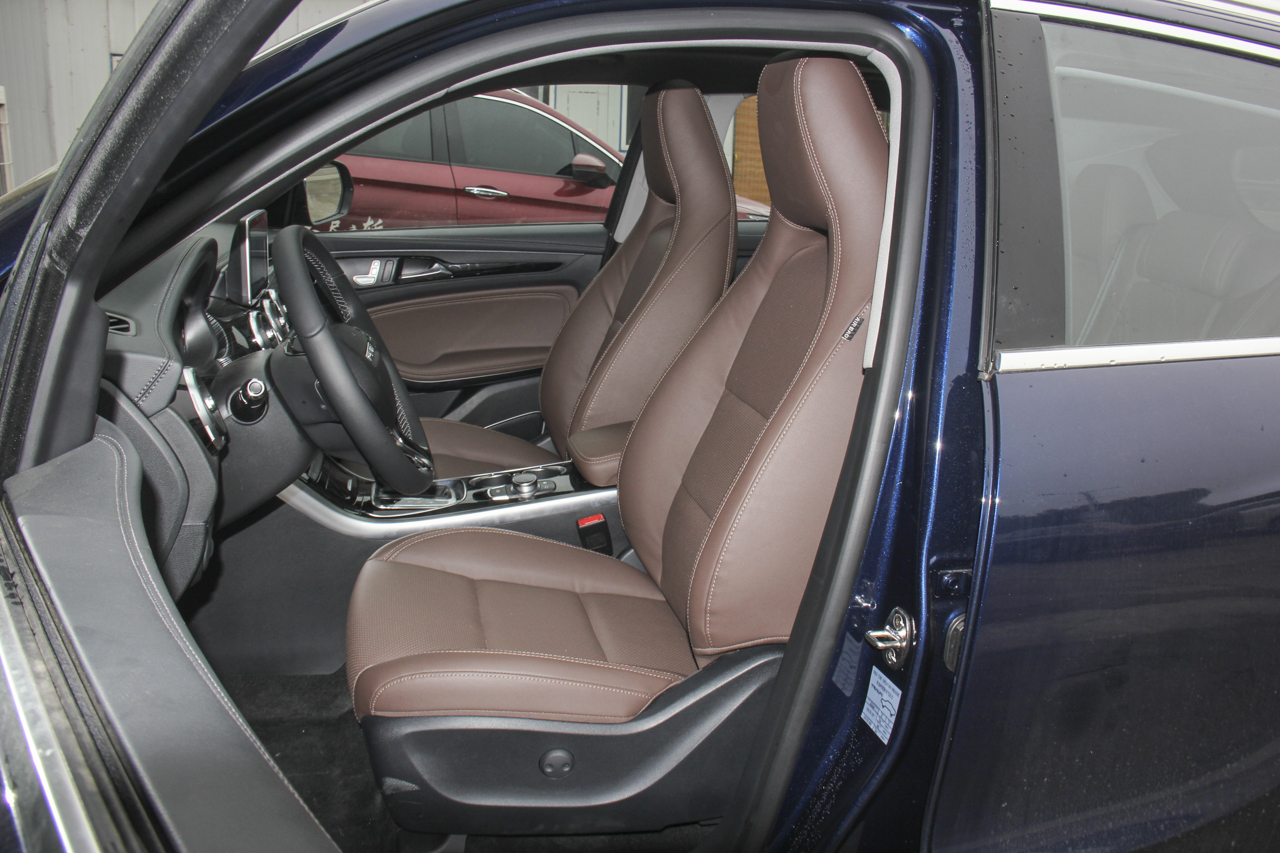 2018款君马MEET3（美图3）1.5T 自动旗舰型