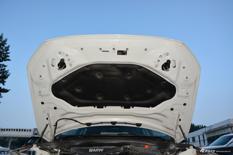 2018款宝马1系118i自动时尚型