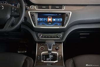 2018款陆风X7劲越 1.5T自动全景至尊型