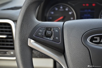 2016款瑞风M4 2.0L手动智能豪华型