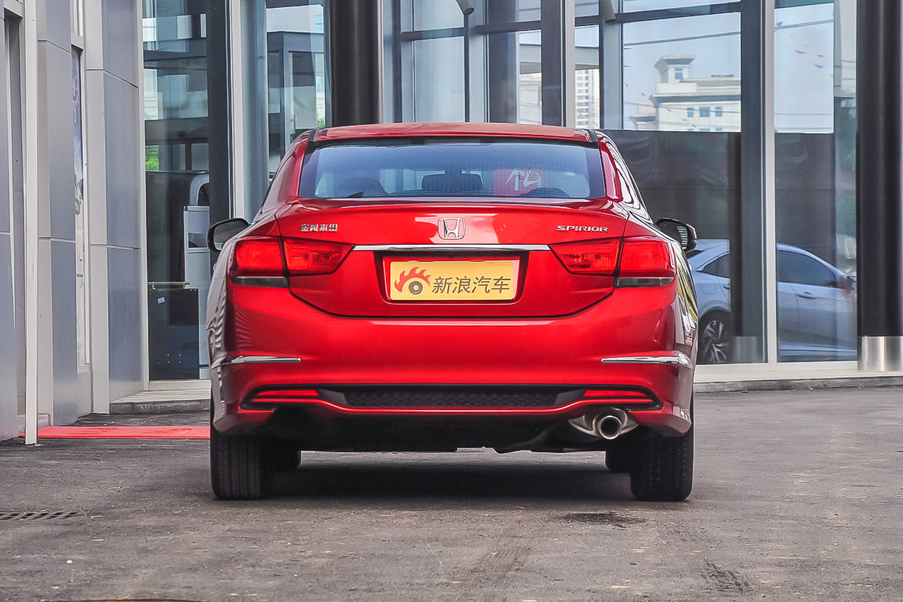 2015款思铂睿2.0L自动典藏版EXi-L