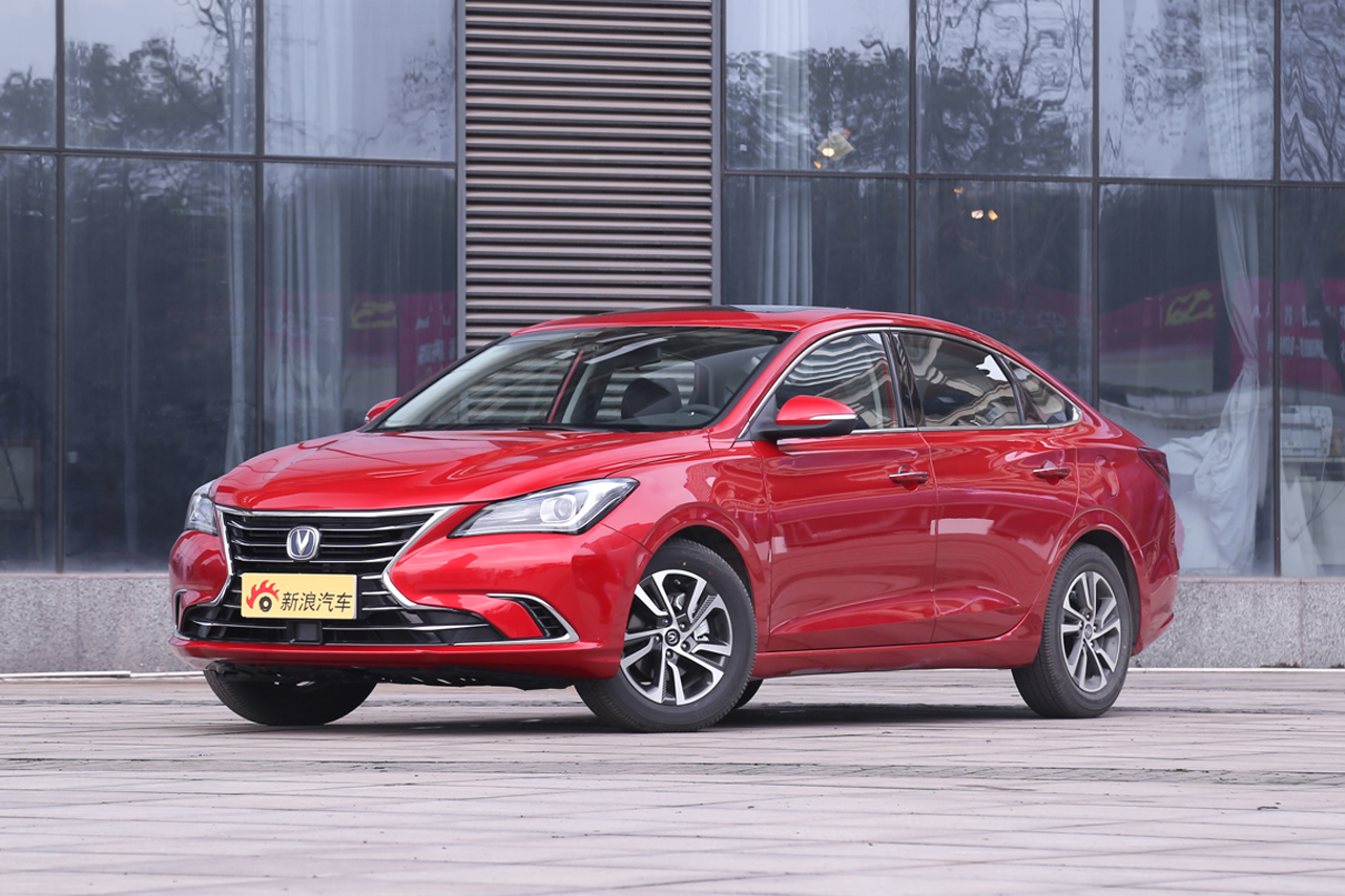 开哪款最有面 新款逸动 PK 新款哥瑞