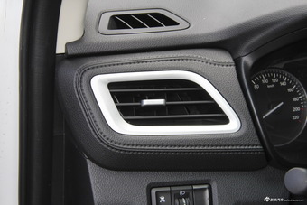 2018款斯威X7改款1.5T手动豪华互联版7座