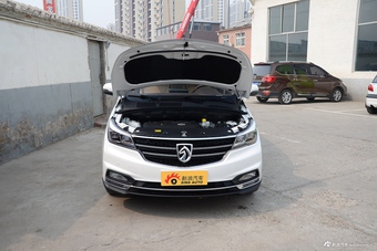 2017款宝骏730 1.8L AMT智能手动尊享型7座