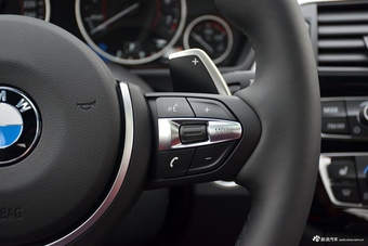 2017款宝马3系2.0T自动M运动型330i（白）