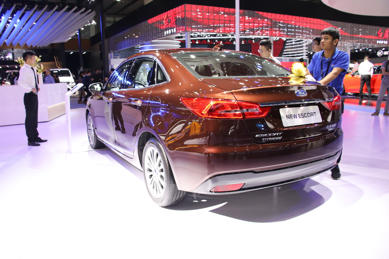 2018广州车展实拍：福睿斯