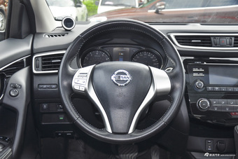 2016款逍客2.0L自动XV Prem豪华版