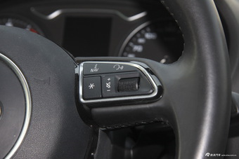 2016款奥迪A3 1.8T自动Limousine 40TFSI豪华型