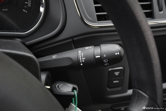 2018款雪铁龙C3-XR 1.6L自动先锋型