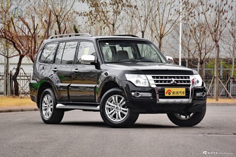 2016款帕杰罗V97 3.8L V6 GLS中东版
