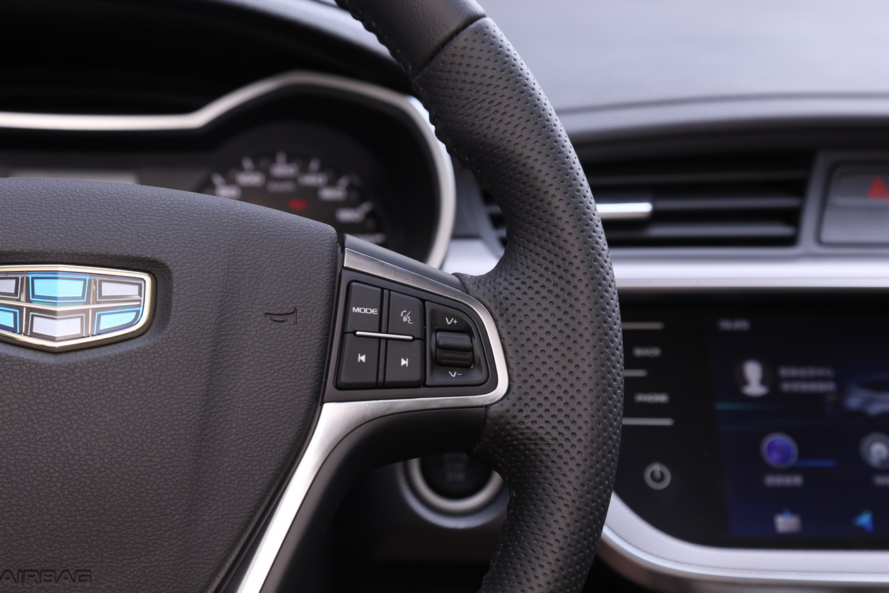 2018款帝豪GS 1.4T自动尊尚智联型领潮版