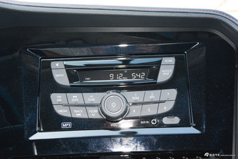 2018款启辰T70 1.6L手动睿趣版