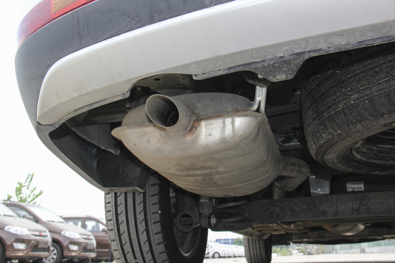 2017款宝骏730 1.5T手动风尚型7座