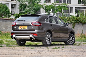 2017款比亚迪S7 1.5T手动尊贵型