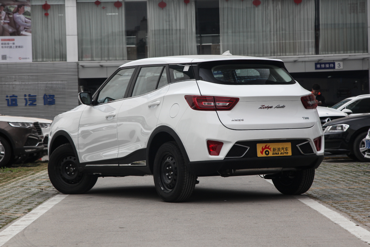 2017款众泰T300 1.5L手动精英型 