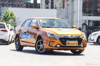 2015款比亚迪秦1.5T自动双冠旗舰版