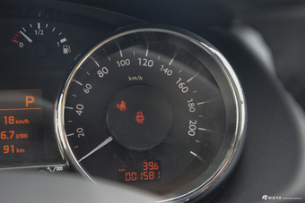 2016款标致3008 1.6THP自动至尚版 