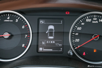 2018款宝骏530 1.8L自动精英型