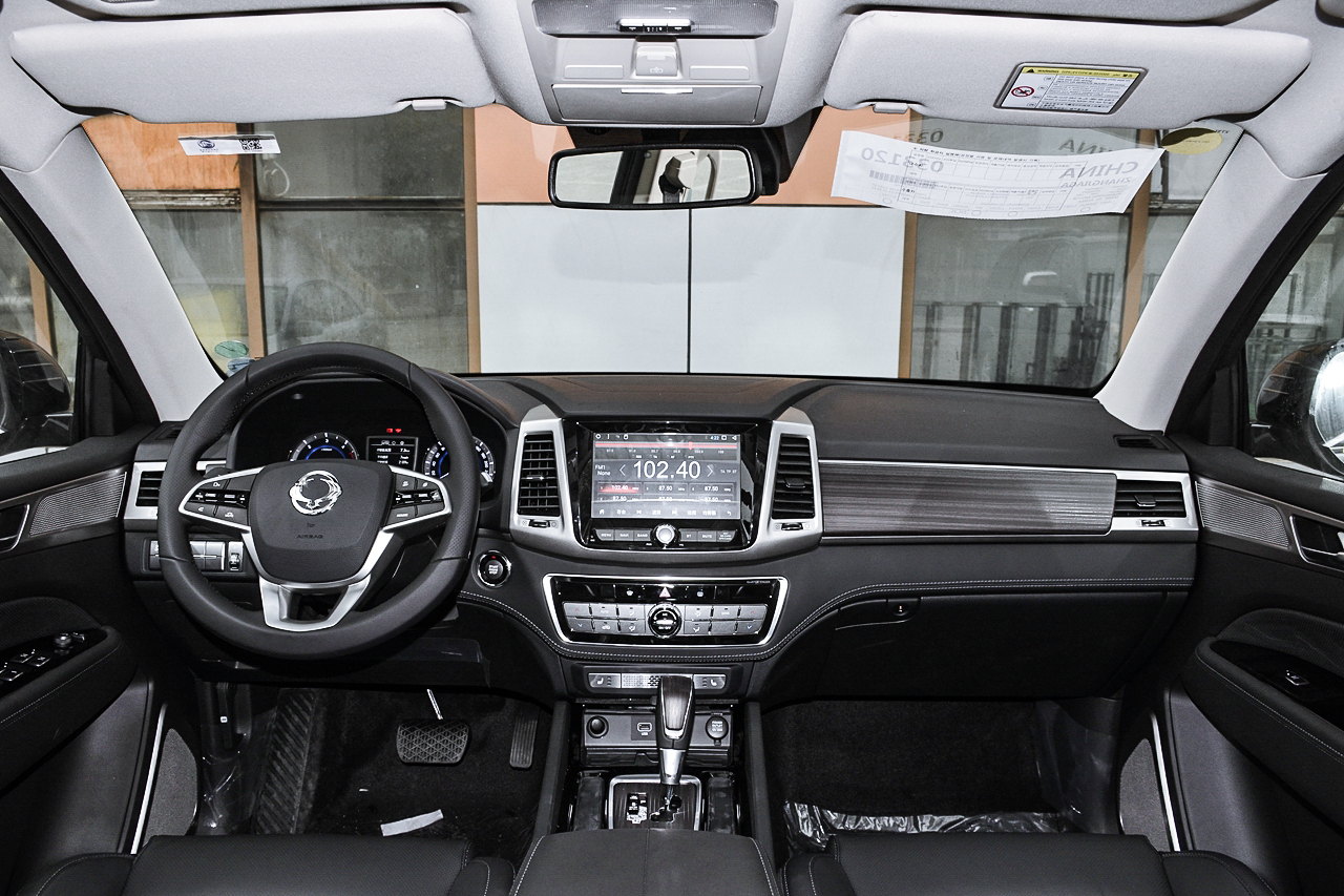 实拍新一代雷斯特 20万级带大梁的硬派越野