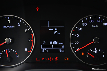 2017款起亚K2 1.4L手动15周年特别版GLS三厢