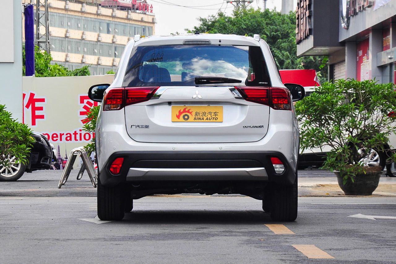 2016款欧蓝德2.4L自动四驱豪华版7座