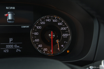 2018款讴歌CDX 2.0L 两驱质享版Hybrid