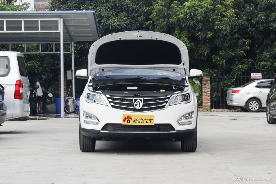 2016款 宝骏560 1.5T手动精英型