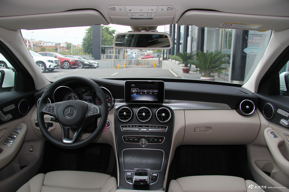 2017款改款奔驰C级C200L 2.0T自动运动版