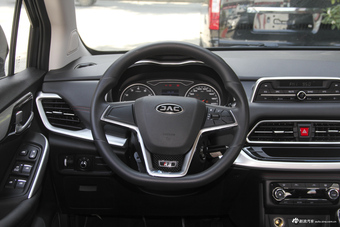 2018款瑞风R3 1.6L手动豪华型