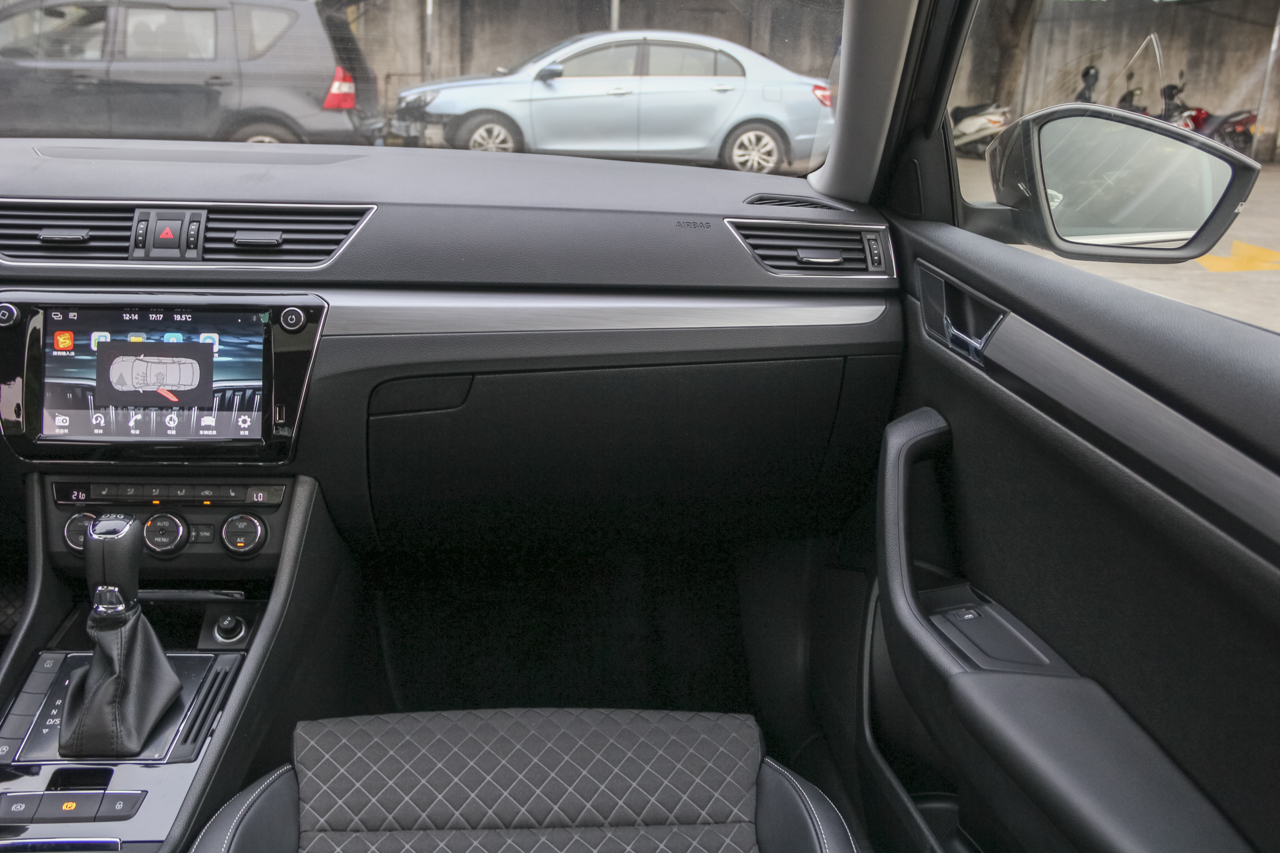 2018款速派1.8T自动TSI330 DSG舒适版