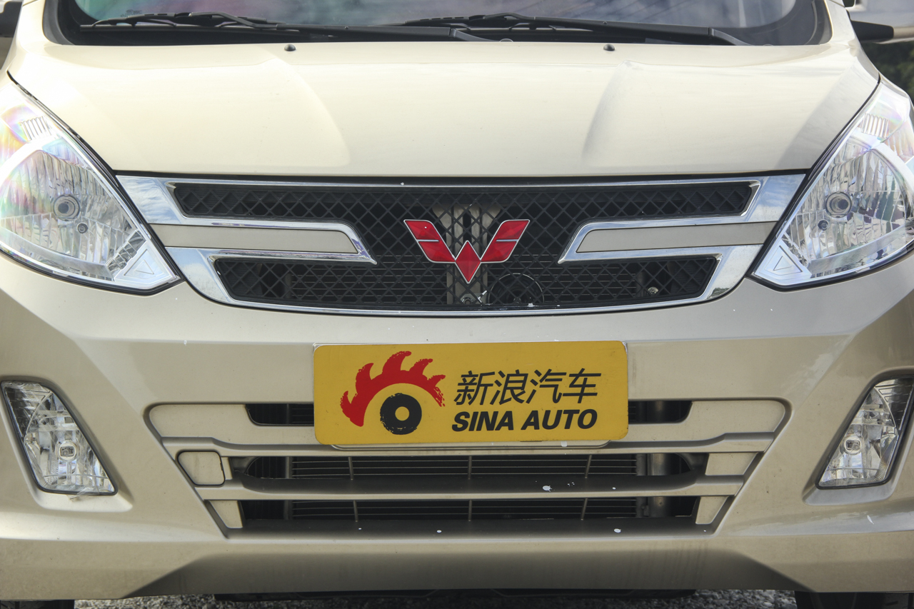2016款五菱荣光V 1.5L手动标准型
