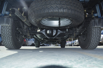 2016款骐铃T7 2.8T手动四驱舒适版加长轴距JE493ZLQ4CB