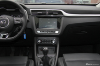 2017款名爵ZS 1.5L手动尊享互联网版